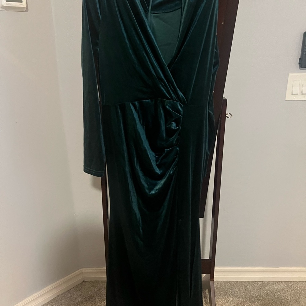 Maternity Long Sleeve Velvet Wrap Maxi Dress - Emerald Green